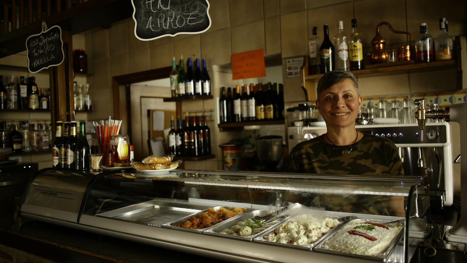 Eva Torres en su bar