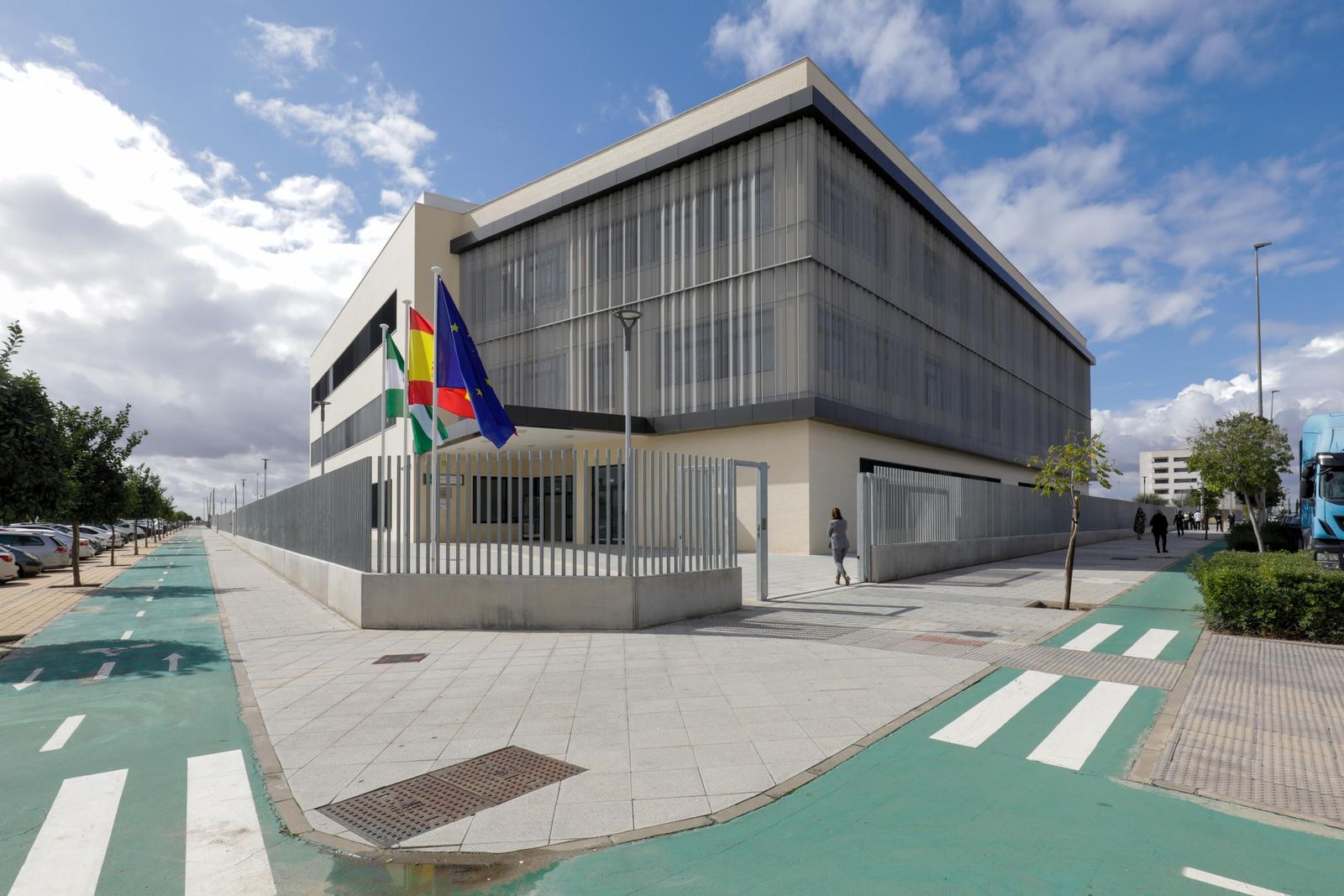 Nuevo centro de Formación Profesional Base Tecnológica Aeronautica "Javier Imbroda", en La Rinconada