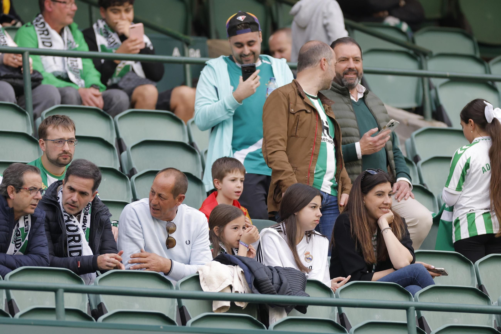 Búscate en las fotos del Betis - Real Madrid