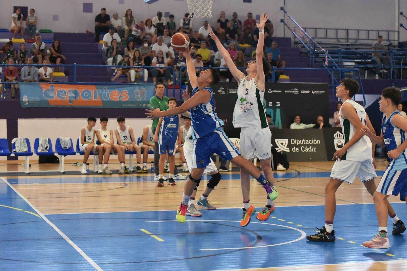 Las fotos de las semifinales del Cadeba infantil masculino de La Línea