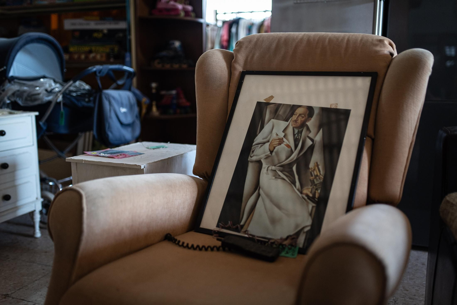 Una visita a la tienda de Traperos de Emaús en imágenes