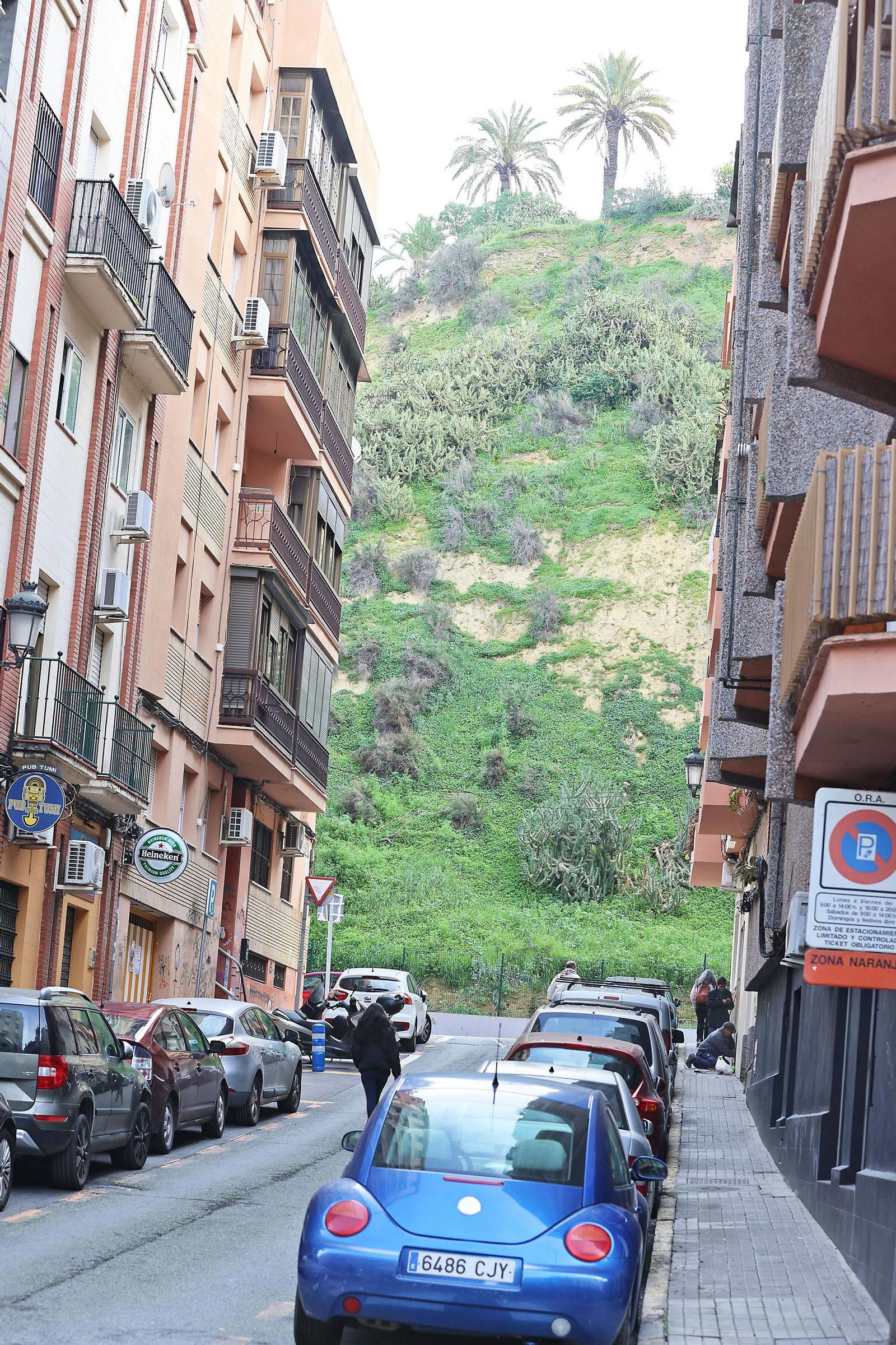 Imágenes de la primera fase del cambio de sentido de nueve calles de Huelva