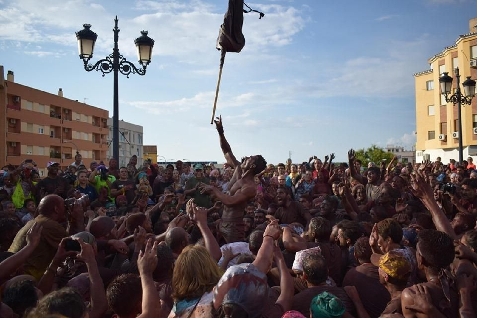 El Cascamorras es una celebración que reúne historia y tradición.