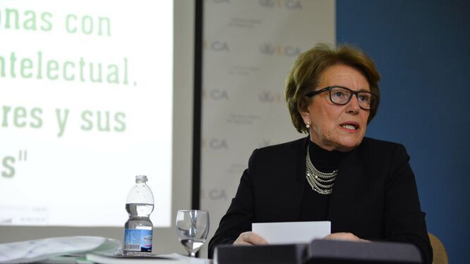 María Luisa Escribano, durante una conferencia