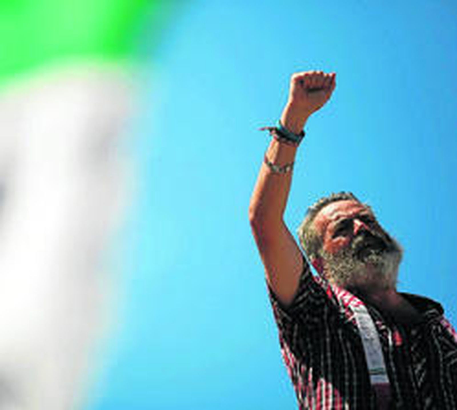 Sánchez Gordillo en la marcha de protesta contra la política gubernamental.  / REUTERS