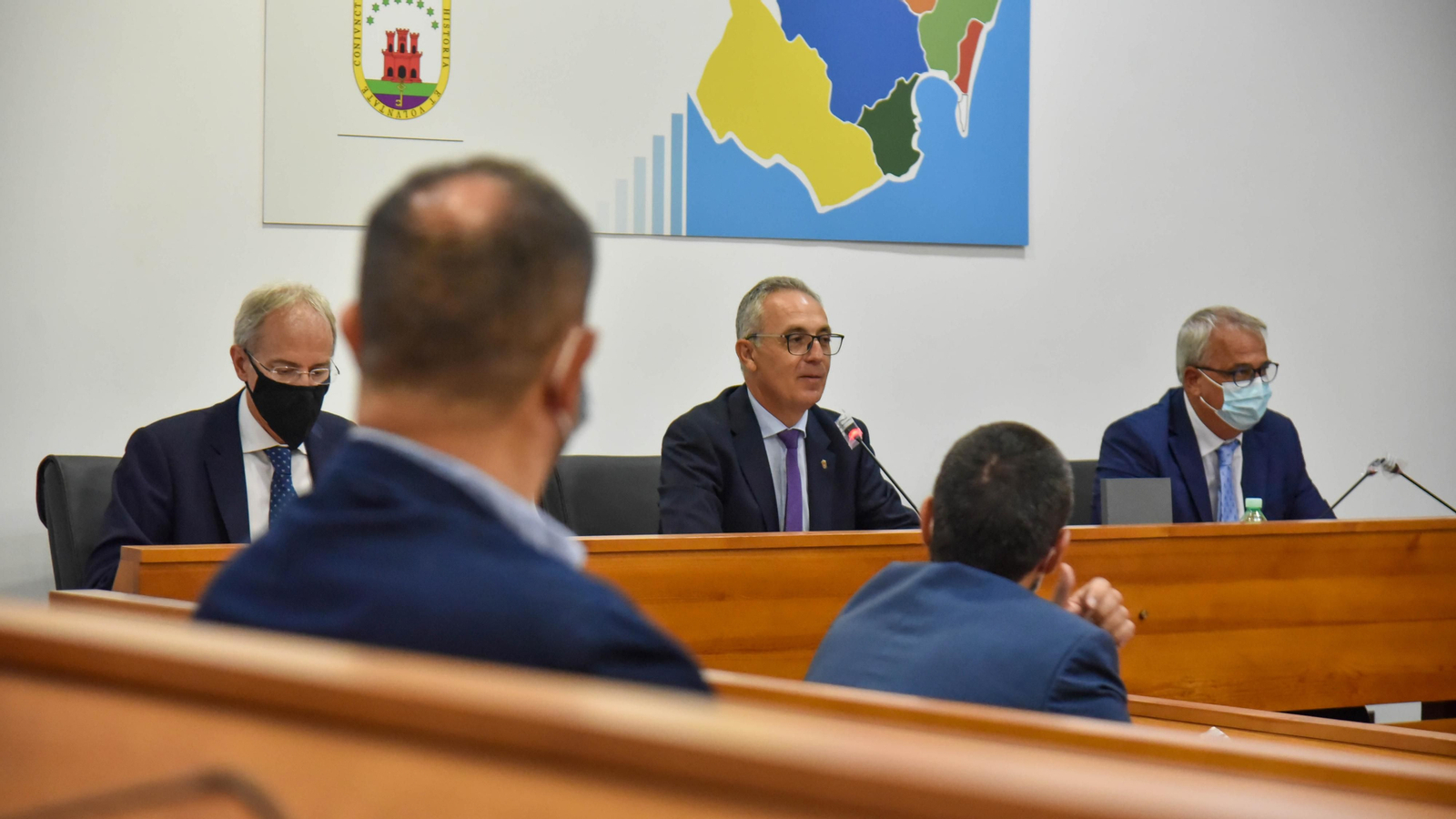 Las fotos de la entrega de la medalla de la Mancomunidad