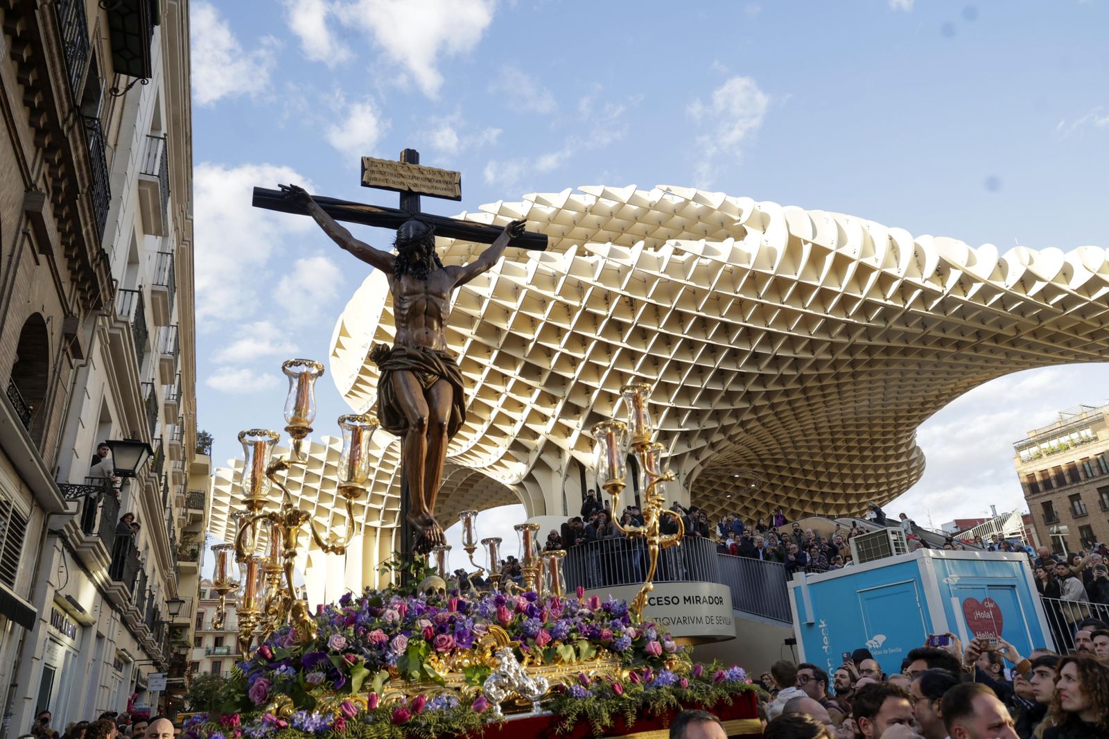 Las imágenes del Vía Crucis de las Hermandades