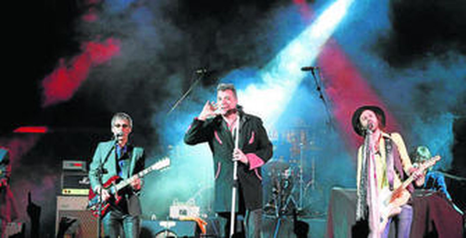 Ariel Rot, Loquillo y Leiva, el pasado día 6 en la sala La Riviera de Madrid.