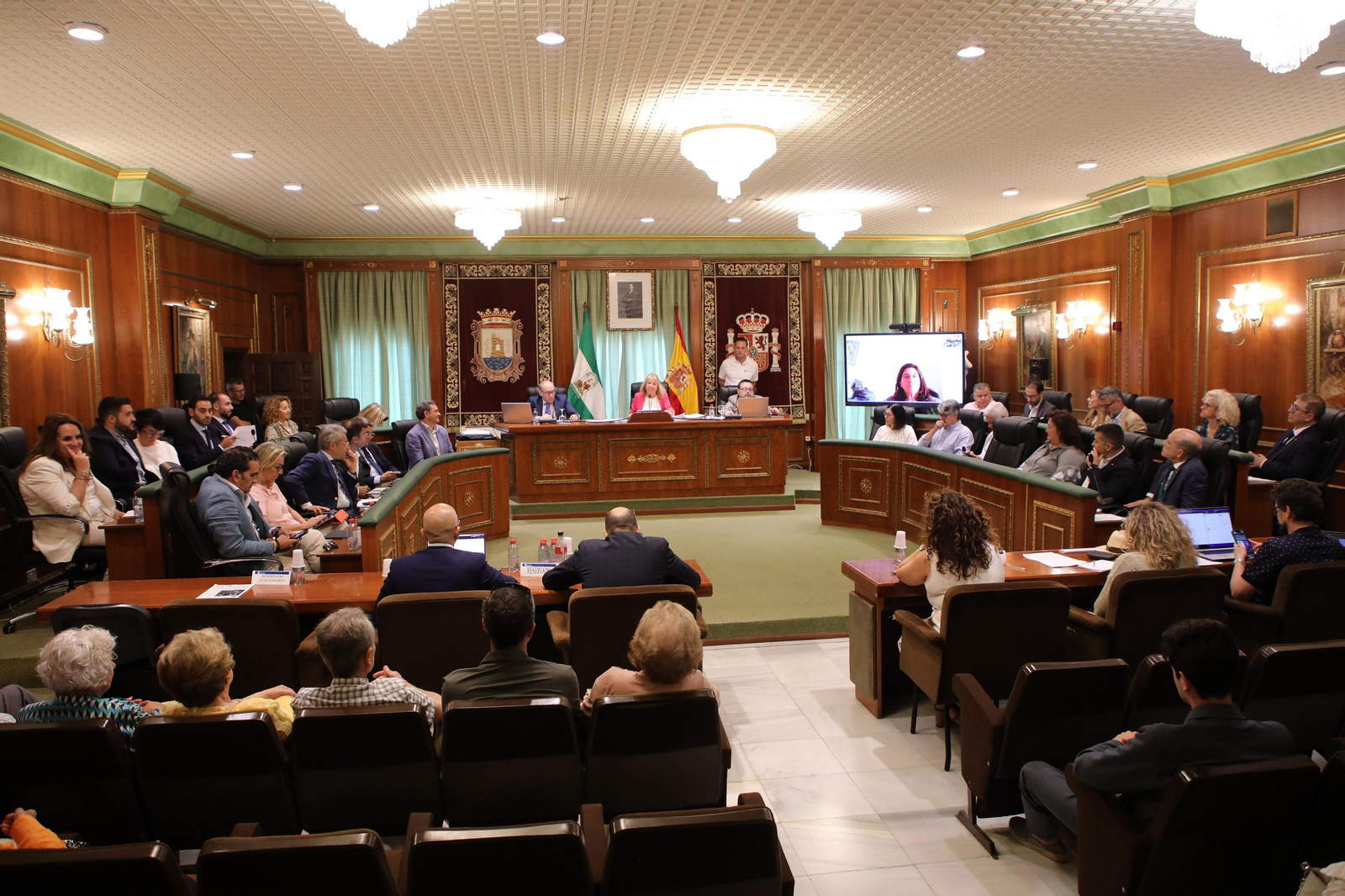 Un momento del Pleno celebrado este viernes.