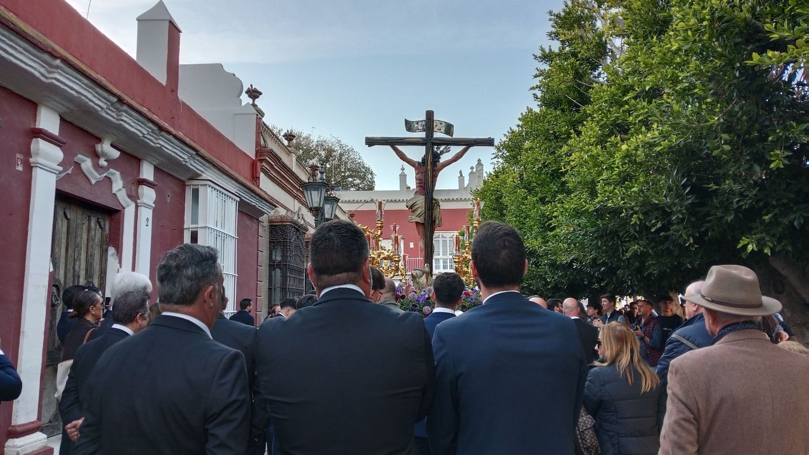 Las imágenes del Vía Crucis de Expiración en San Fenando