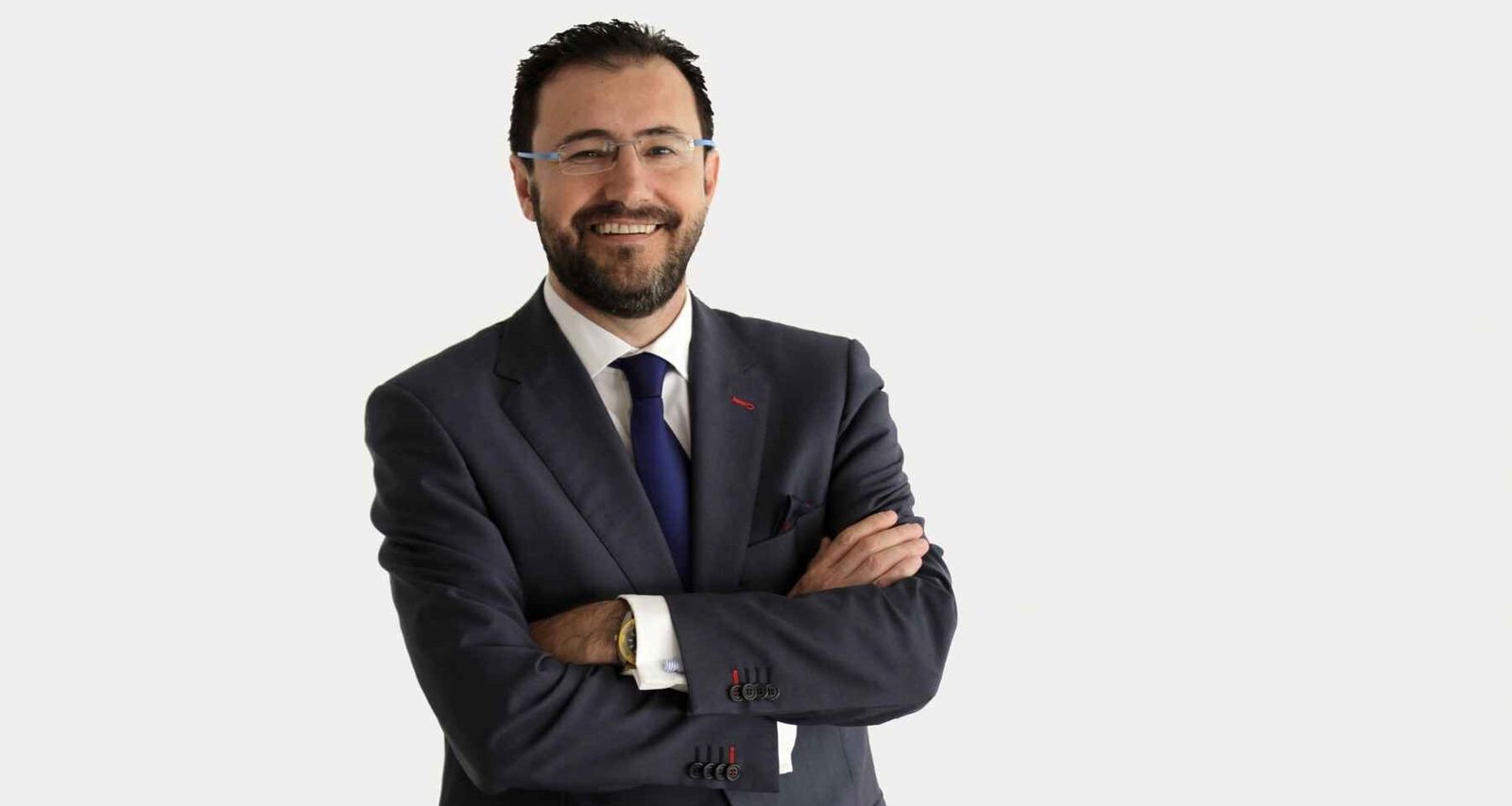 Miguel Ángel Machado.