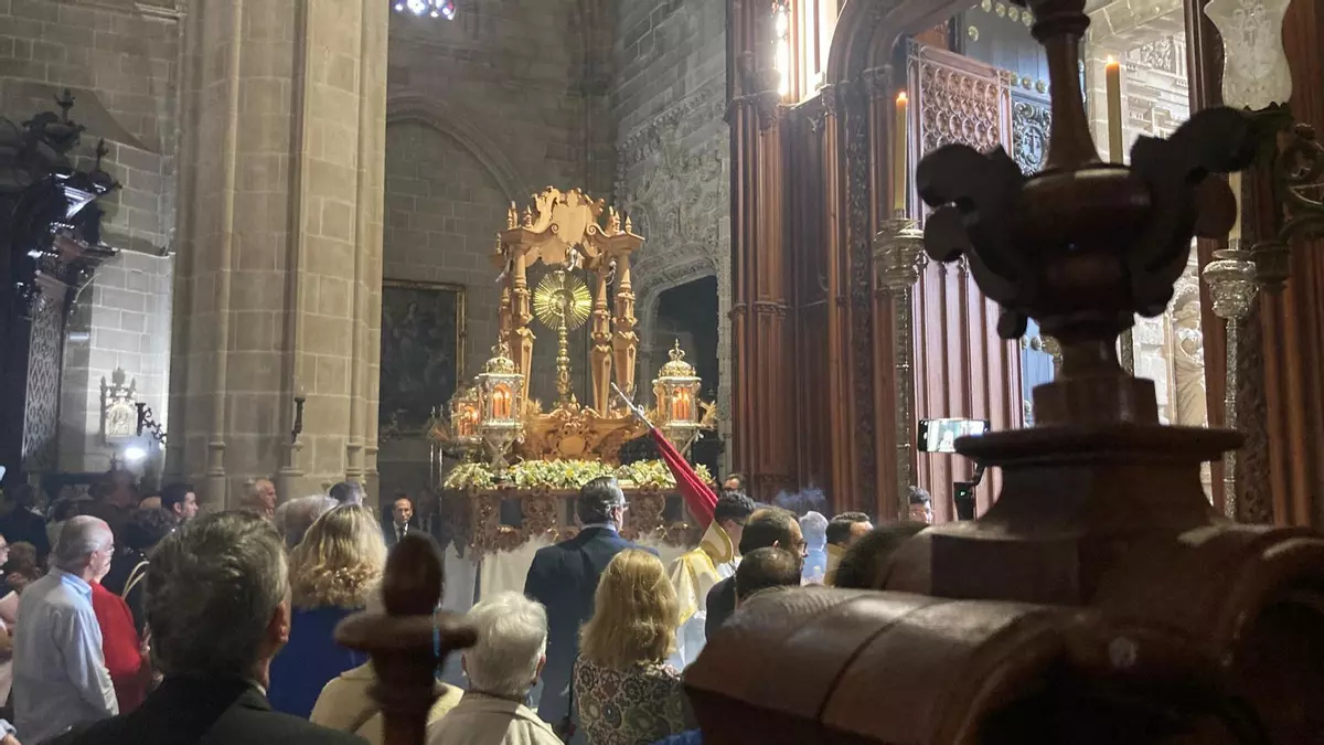 500 Años de Historia: La Hermandad Sacramental del Santo Crucifijo Celebra su Quinto Centenario con un Amplio Programa de Actos en Jerez