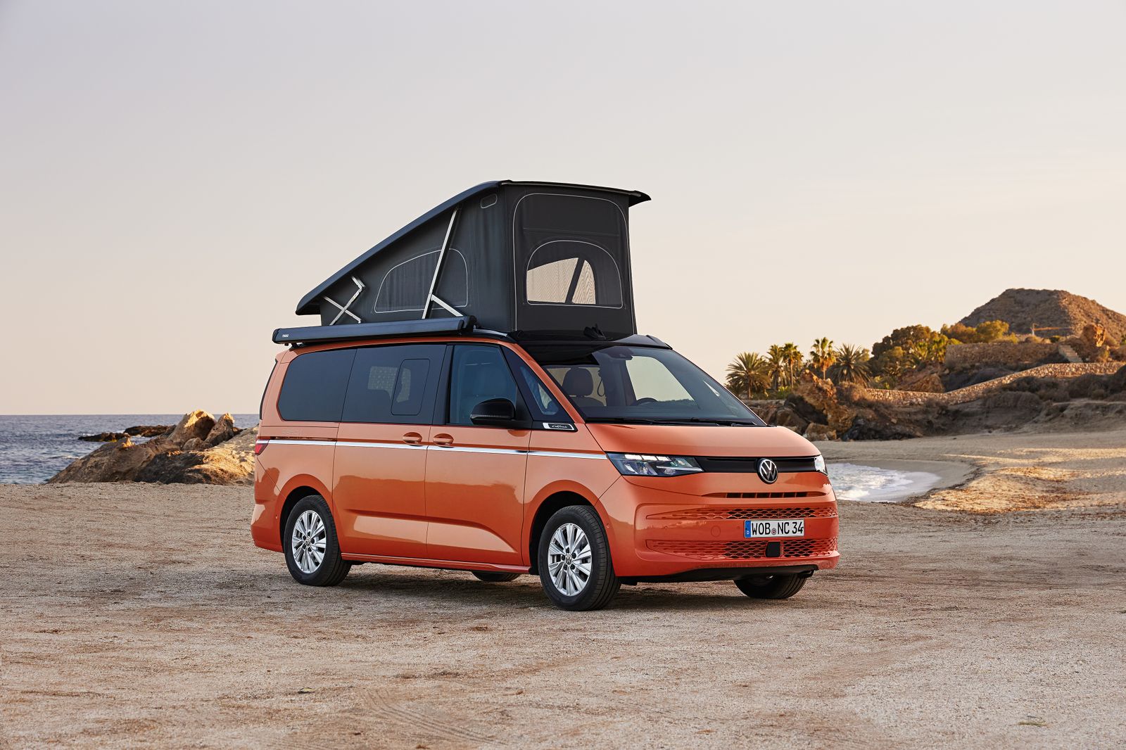 Volkswagen California: así llega también la electrificación a las cámper
