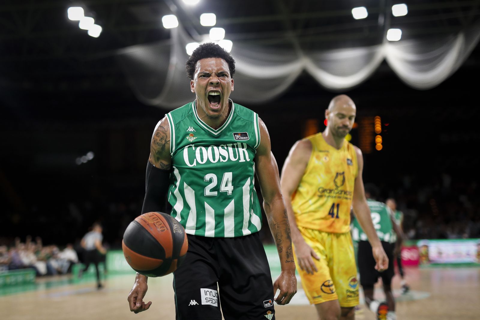 Las imágenes de la salvación del Coosur Betis