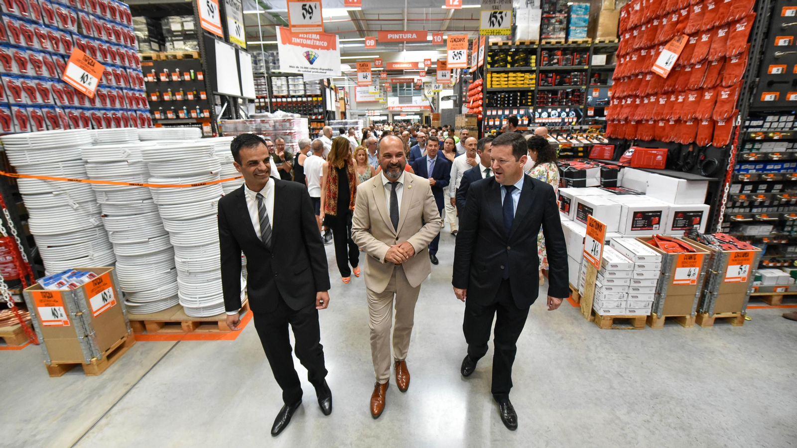 Las fotos de la inauguración de Obramat en Palmones