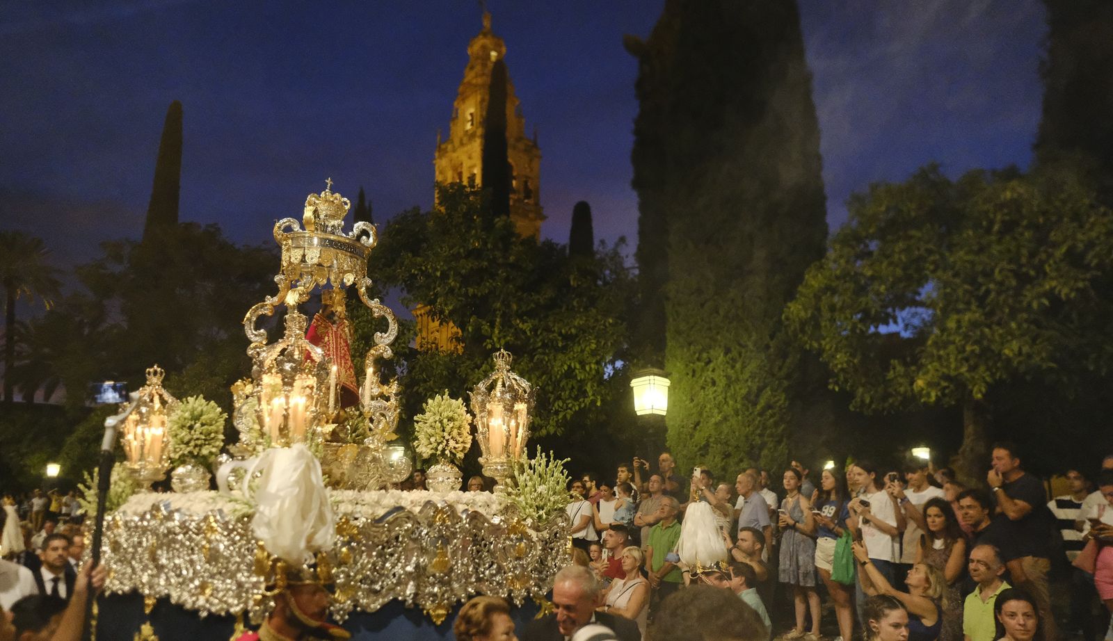 La procesión de la Virgen de la Fuensanta de Córdoba, en imágenes