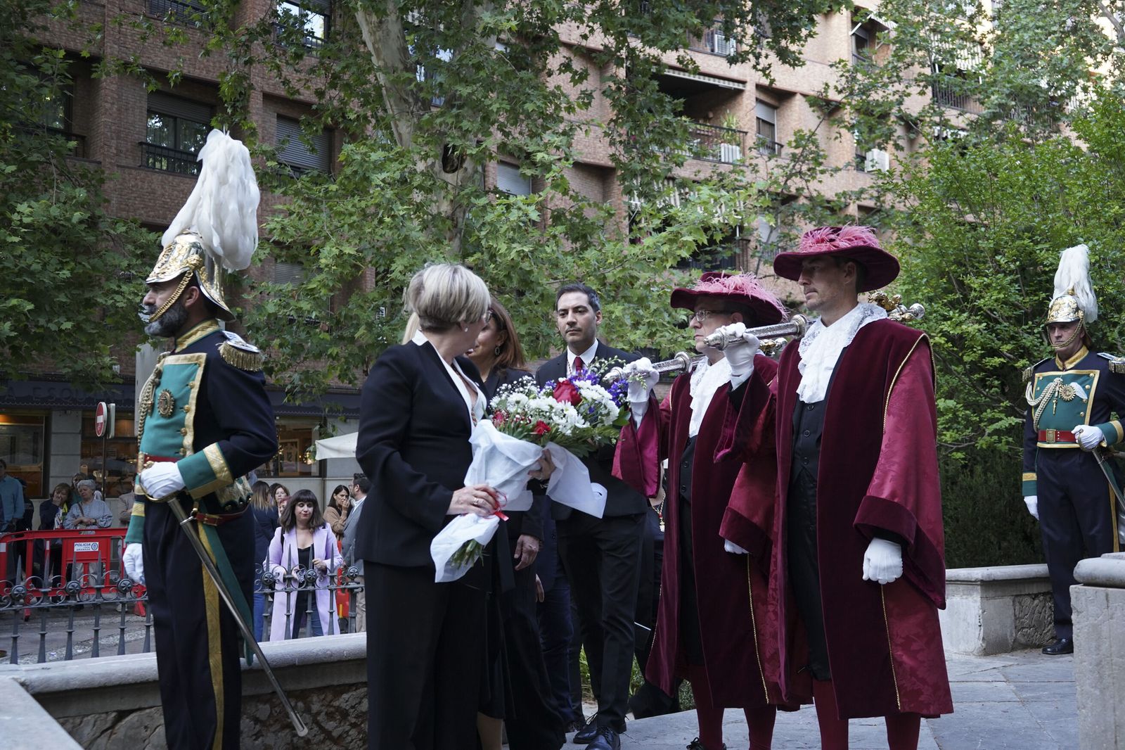 Así ha sido la procesión cívica en recuerdo a Mariana Pineda
