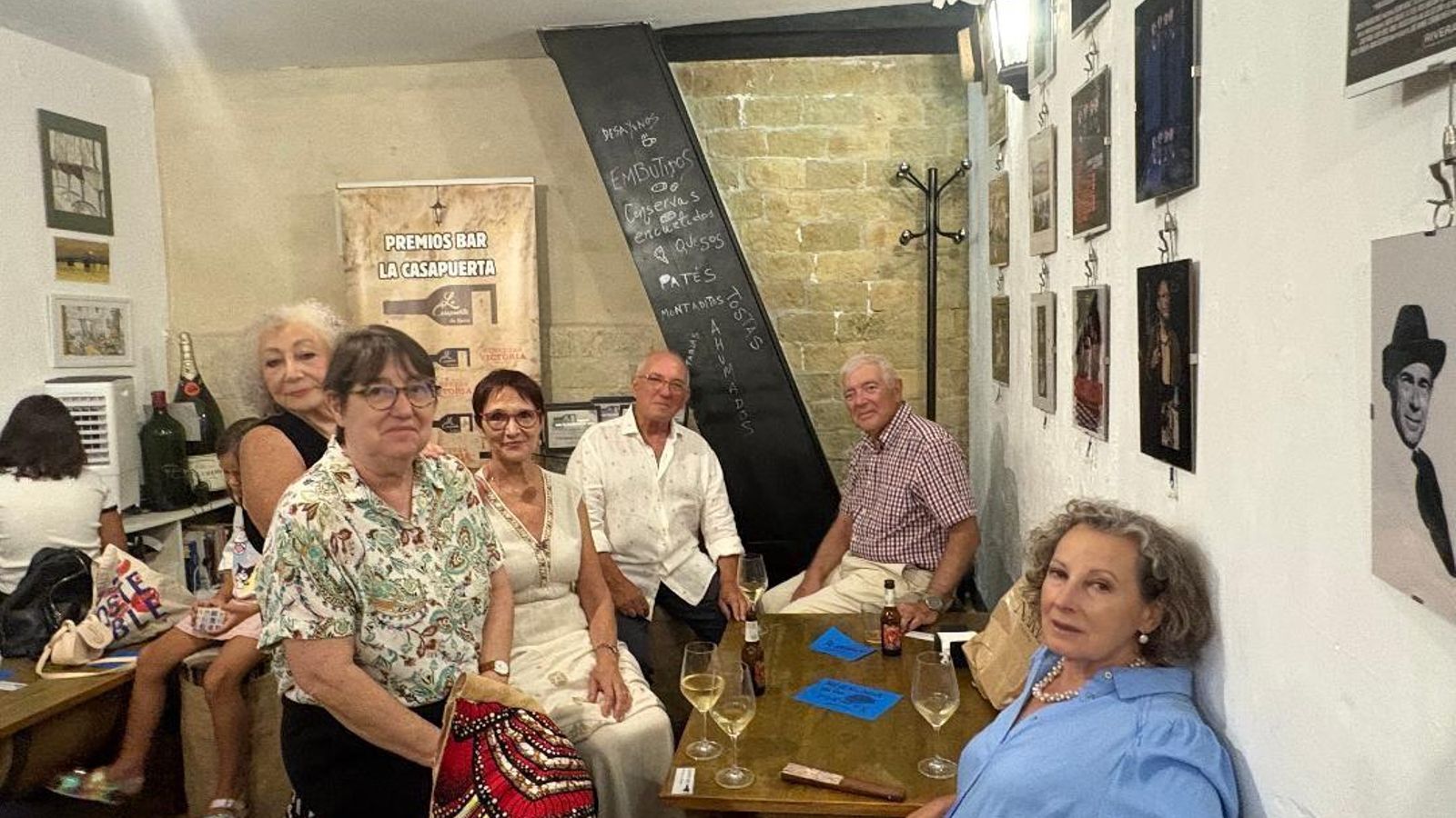 Mari Paz Fernández, Tere Romo Escasany, José Ramón Ripoll, Ignacio Rodríguez Alfajeme, Margarita Sainz de la Calzada y Carmen Blanco.