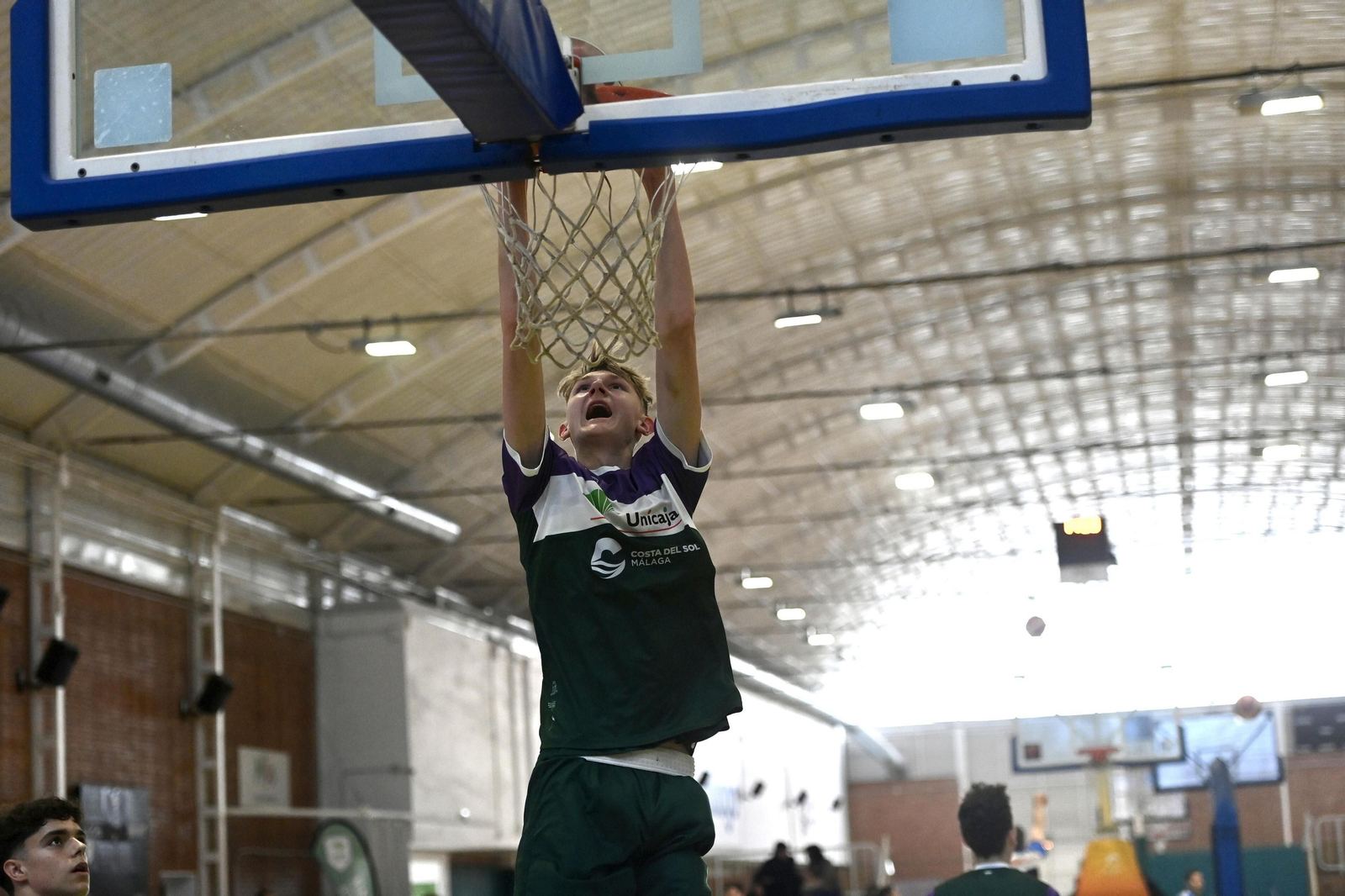 El Unicaja vence al Enrique Soler en la Liga EBA