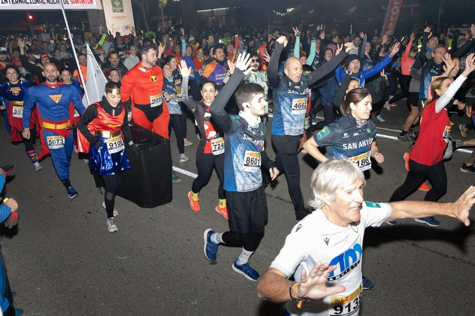 En imágenes: encuéntrate en la salida de la Carrera de San Antón (1)