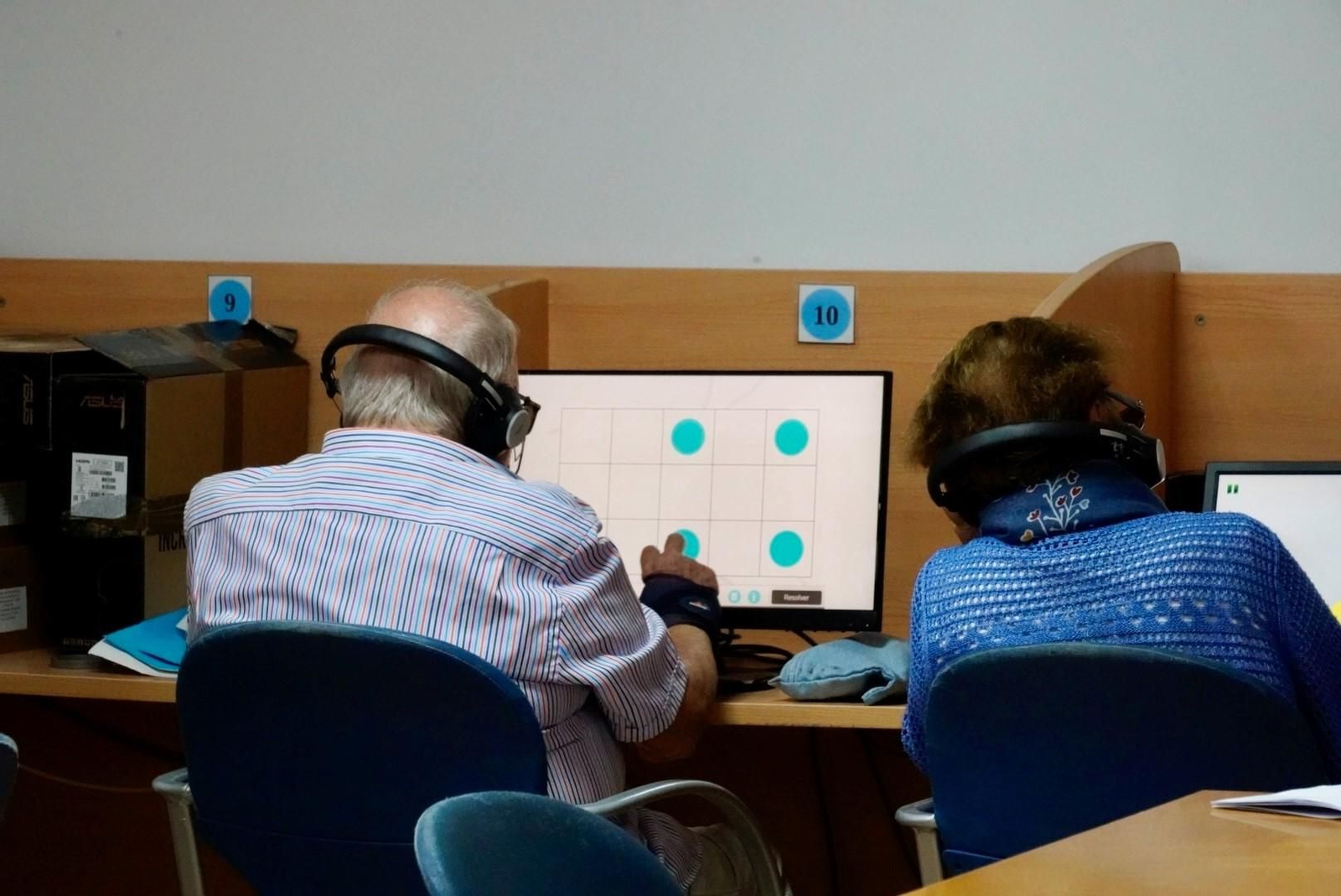 Usuarios de AFA Huelva, centro para pacientes con alzheimer. Usuarios de AFA Huelva, centro para pacientes con alzheimer.