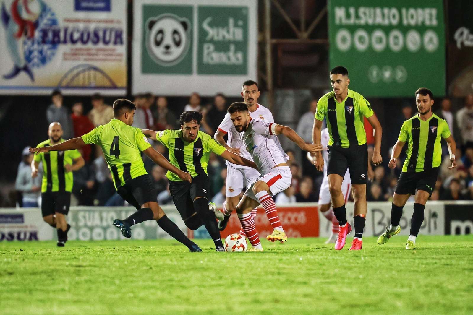 Las imágenes del partido entre el Chiclana CF y el Melilla CD