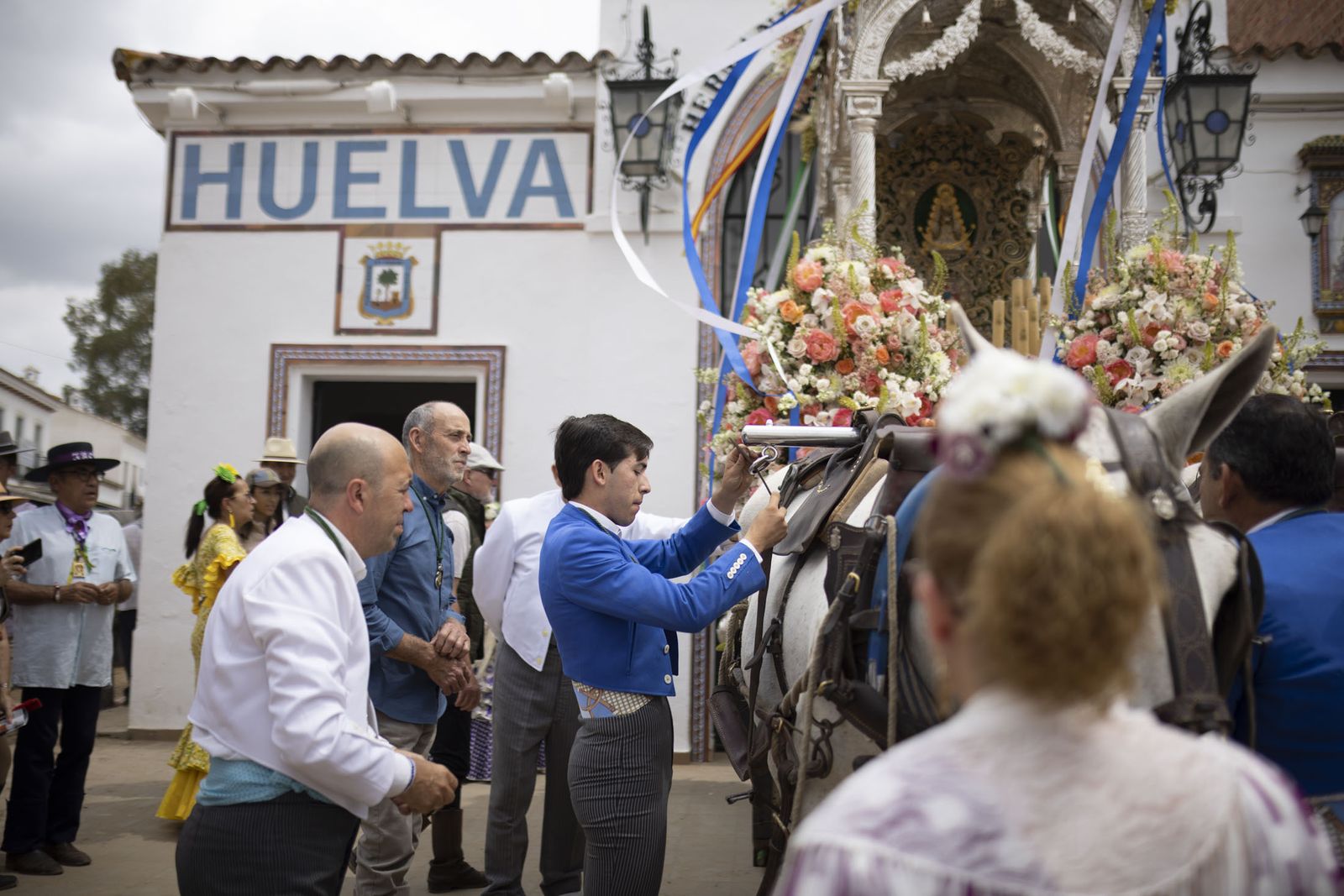 El Rocío 2023: Imágenes de ambiente en la aldea durante la presentación de las Hermandades