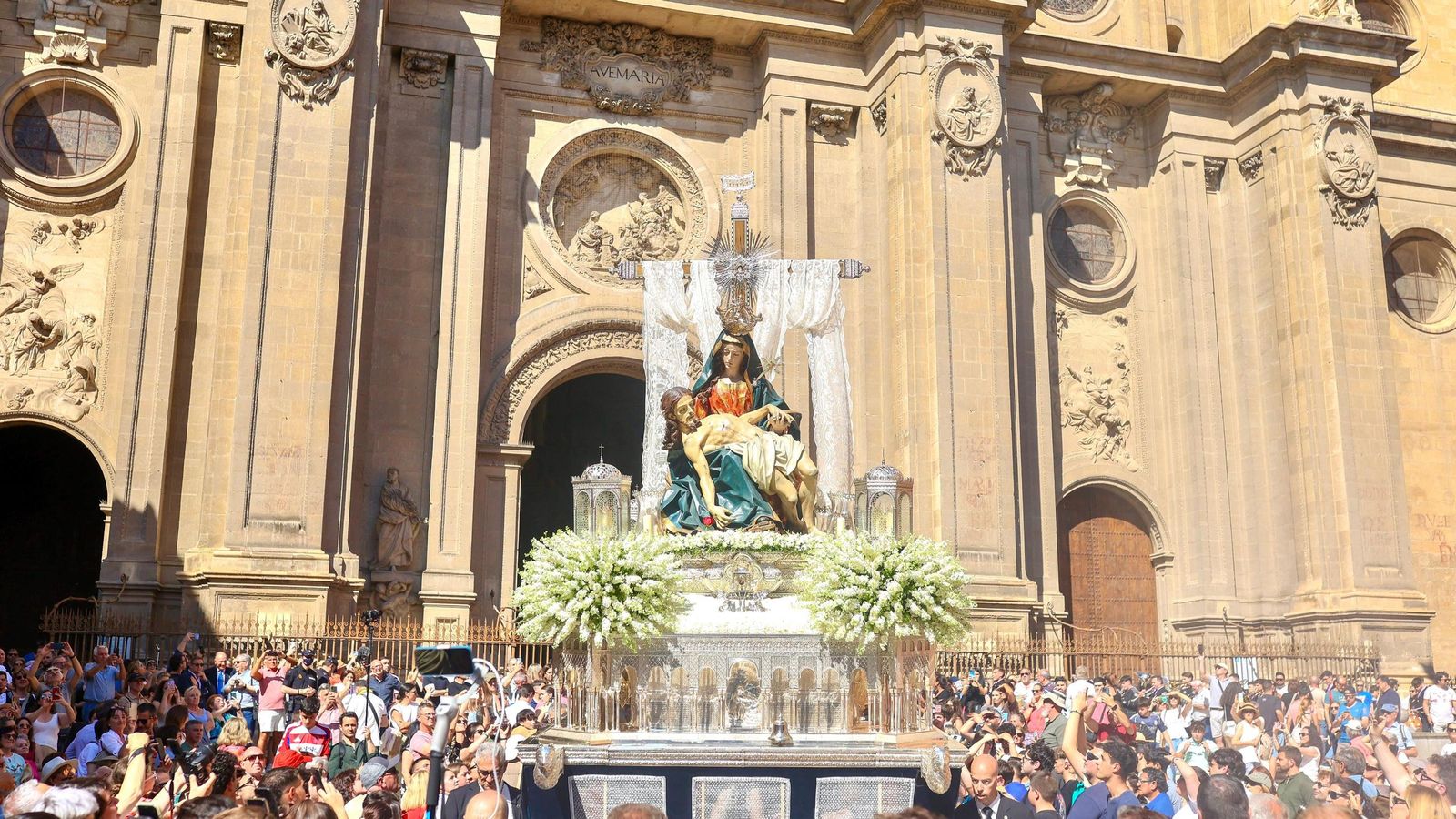 Salida Extraordinaria Santa María de la Alhambra, Mayo 2025