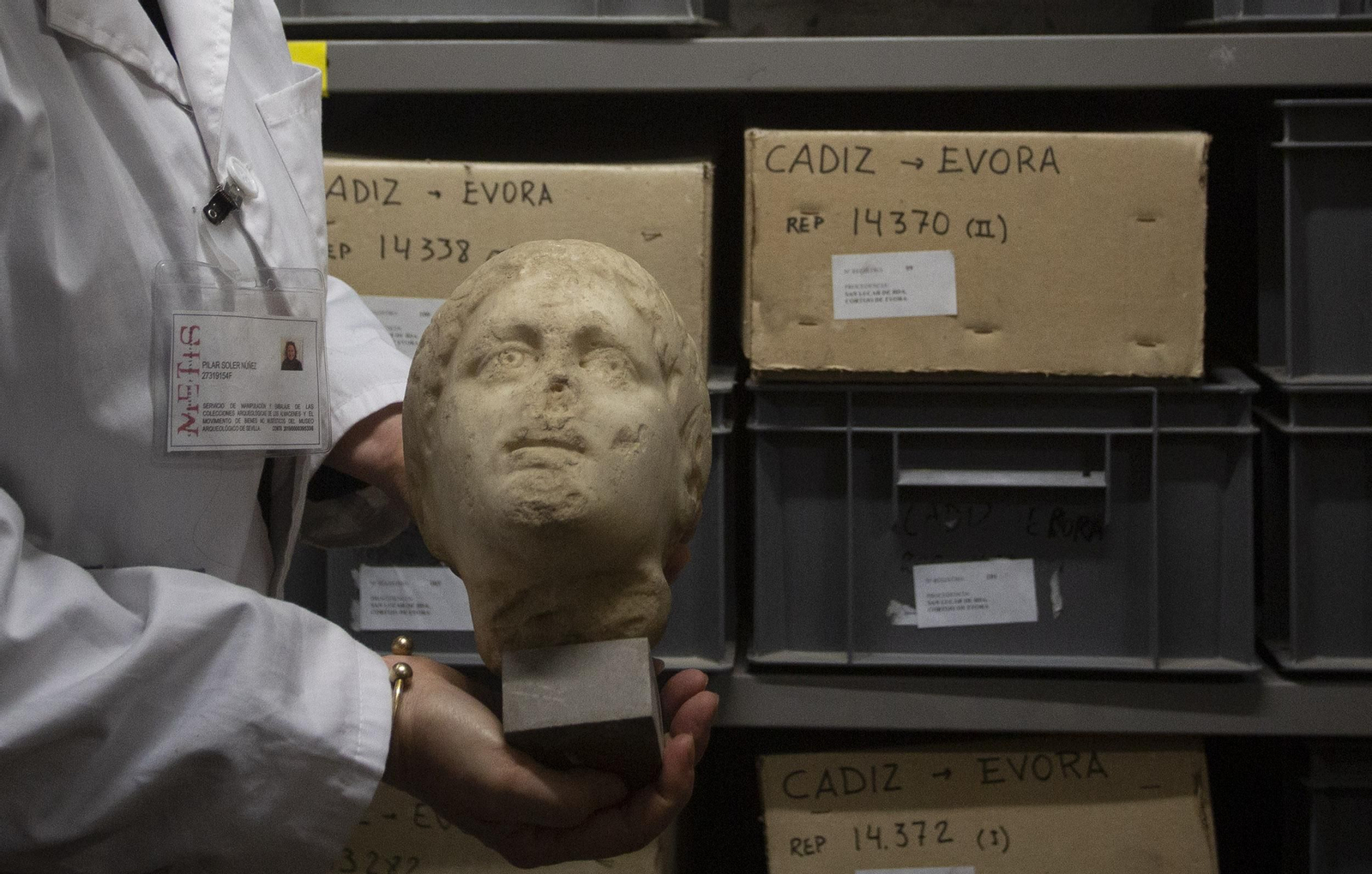 El traslado de las piezas del Museo Arqueológico, en imágenes.