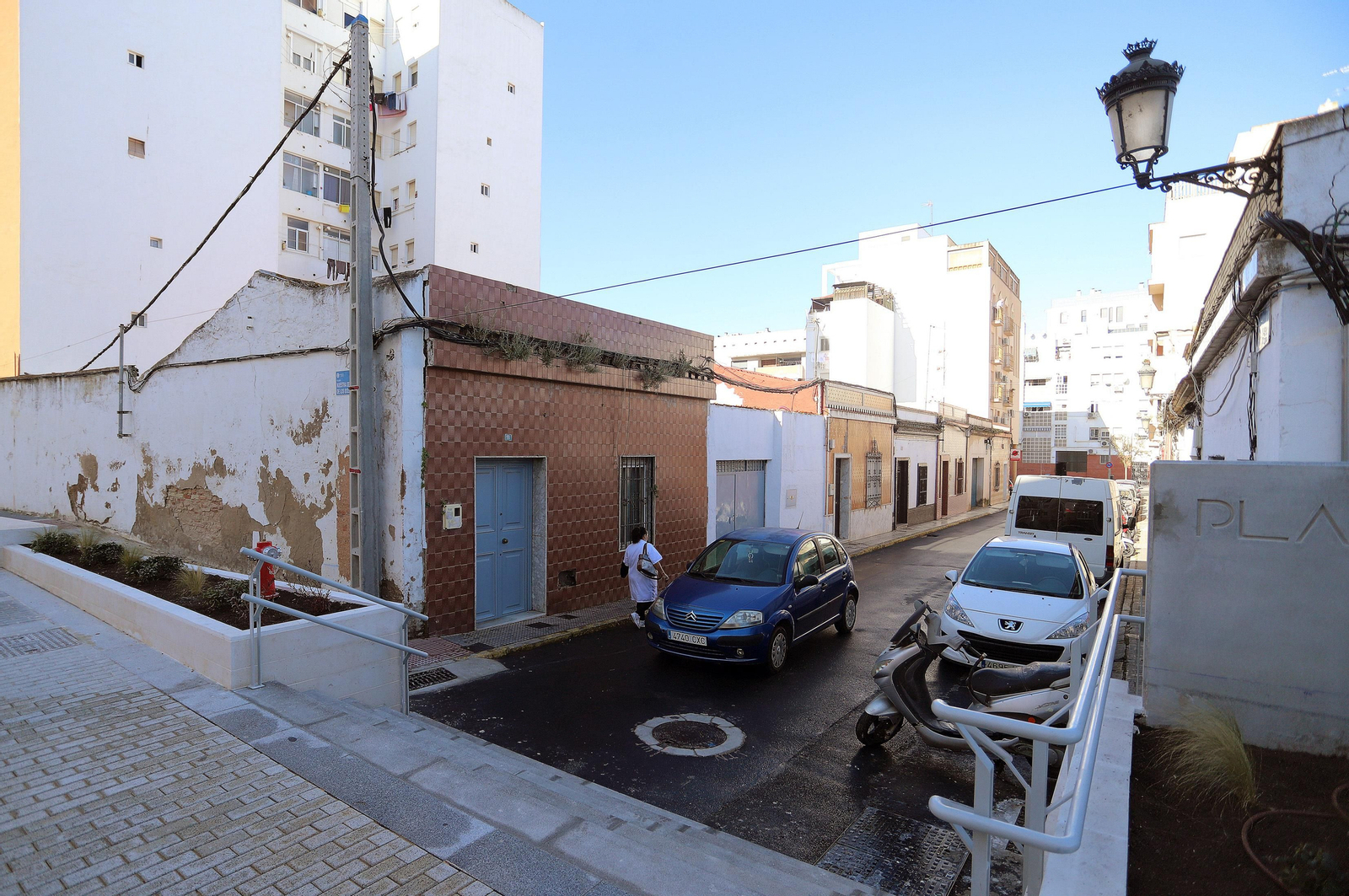 Barrio a Barrio: Imágenes de la Barriada de Los Dolores