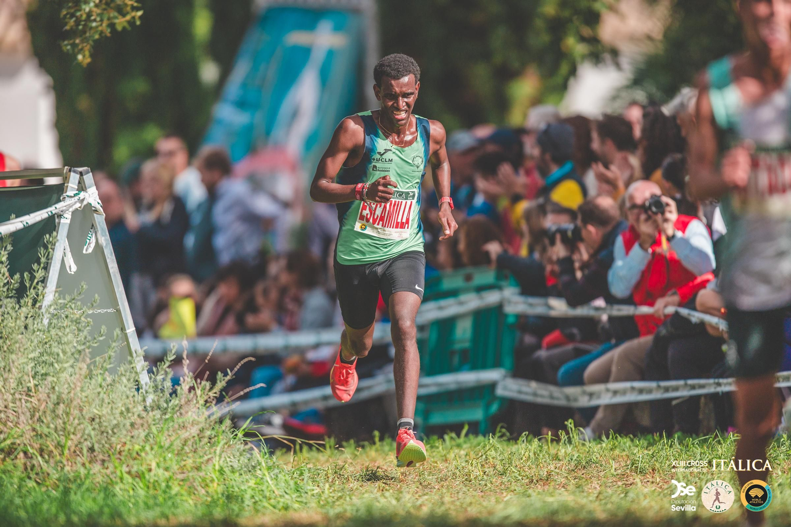 Búscate en las fotos del Cross de Itálica 2025 | 12