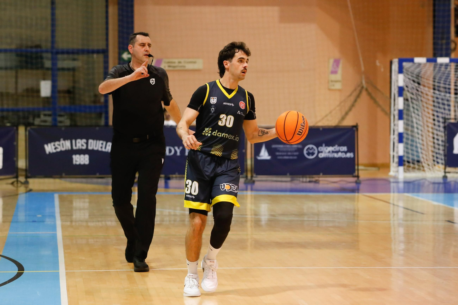 Las fotos del Udea-Zornotza de la Segunda FEB