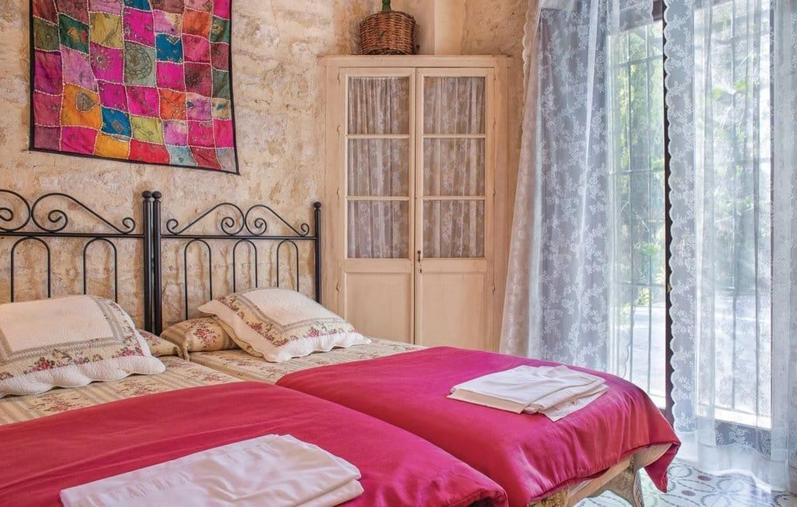 Así es por dentro la casa con la bodega más pequeña del mundo dedicada al jerez