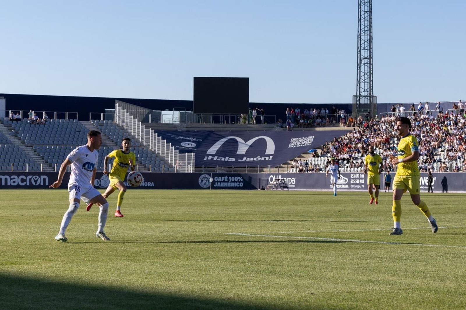 Las mejores imágenes del Real Jaén - CD Huétor Tájar Las mejores imágenes del Real Jaén - CD Huétor Tájar