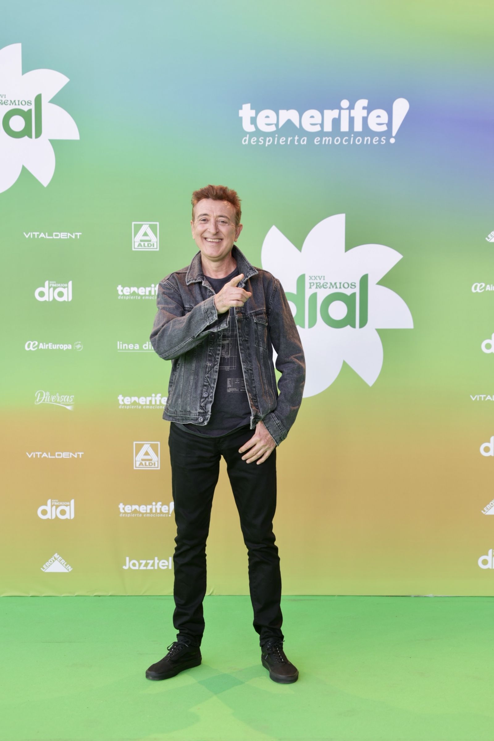 Manolo García, un sonriente veterano en la alfombra de los Dial 2022