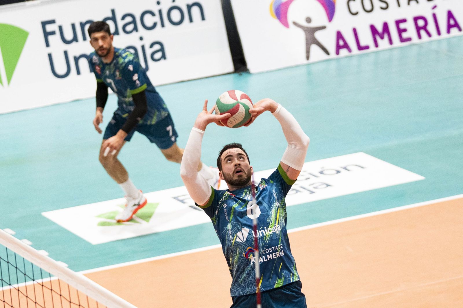 Las imágenes del partido entre Unicaja Costa de Almería y Pamesa Teruel de Superliga de voleibol