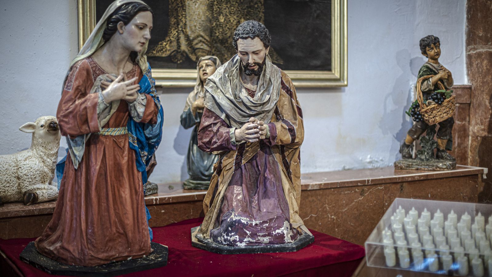 Las imágenes de los efectos de la lluvia en la Parroquia de Santa Cruz (Catedral Vieja) de Cádiz
