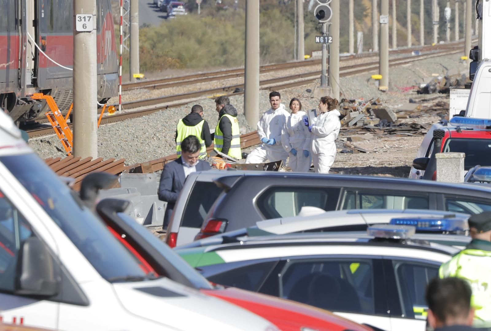 Las imágenes de la zona cero de la tragedia de Adamuz