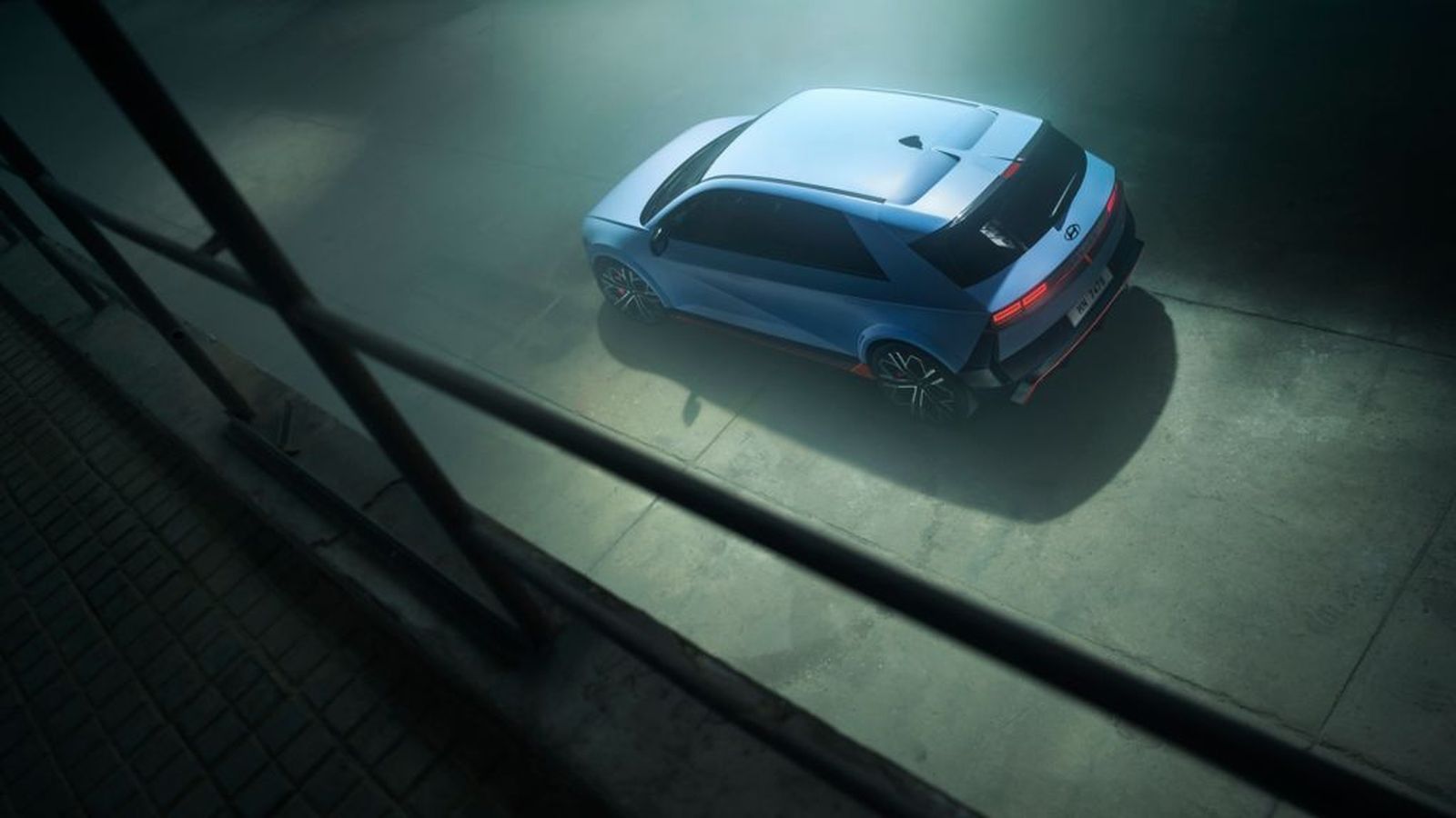 Esta versión deportiva del Ioniq 5 tiene la particularidad de poder aumentar la potencia estándar de sus motores temporalmente hasta los 650 CV.