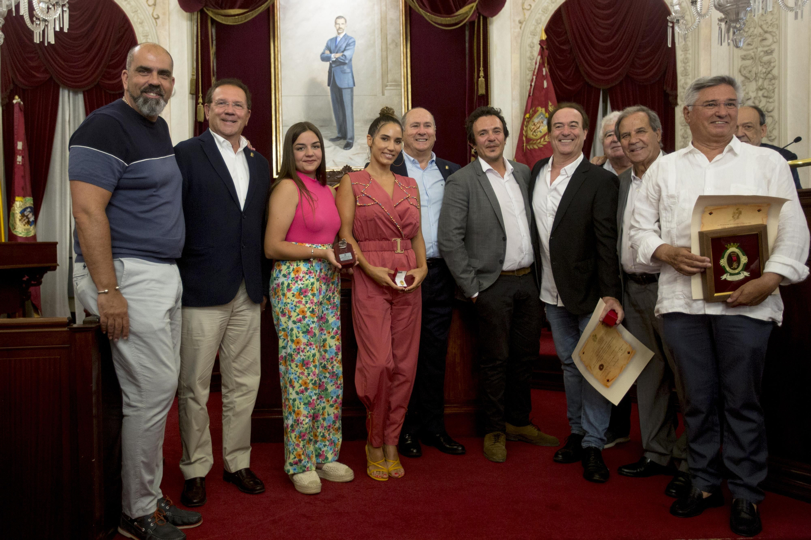 recepción oficial a las pregoneras del carnaval 2022 India Martinez y Rocío López Helmo