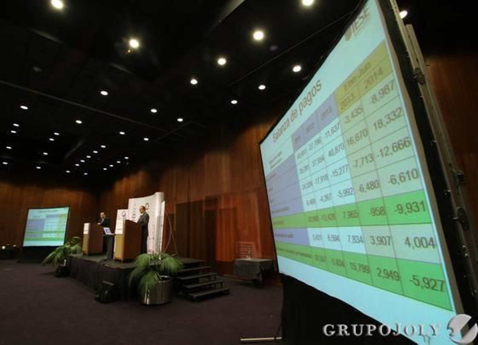 Juan José Toribio durante su exposición. / Fotos: Juan Carlos Vázquez y Belén Vargas