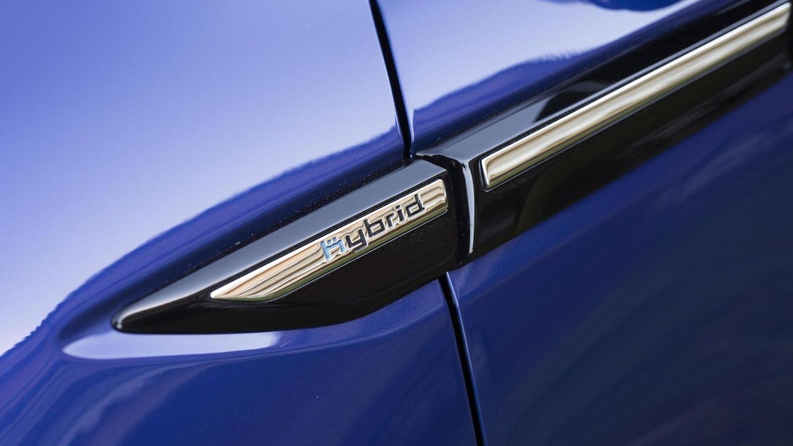 Con versión híbrida