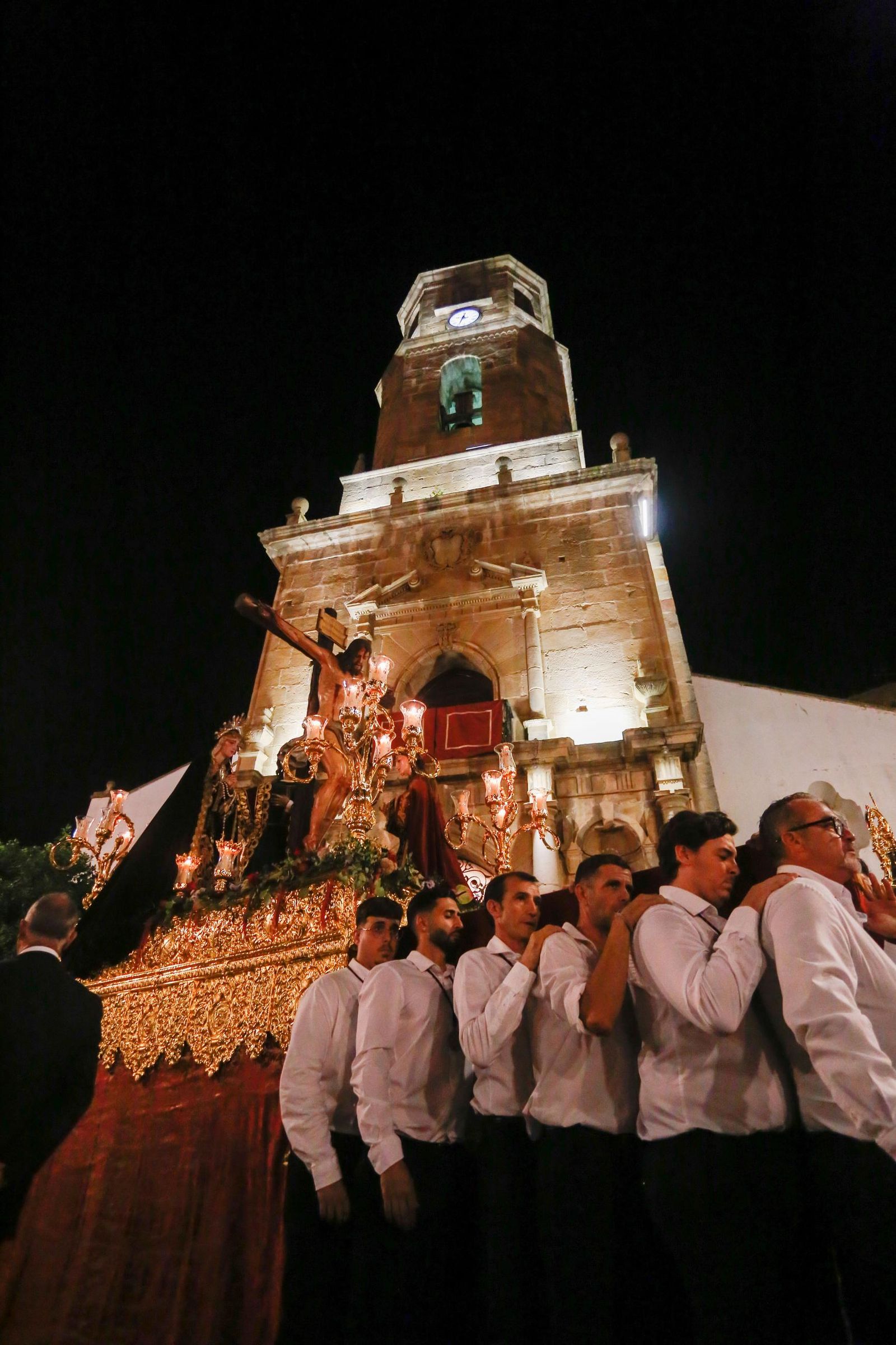 Fotografías de la procesión extraordinaria del 75 aniversario de la Buena Muerte de Los Barrios