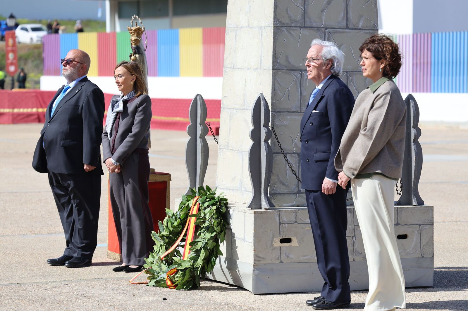 Fotografías del Acto Militar presidido por S.M. el Rey Felipe VI con motivo del centenario del Plus Ultra