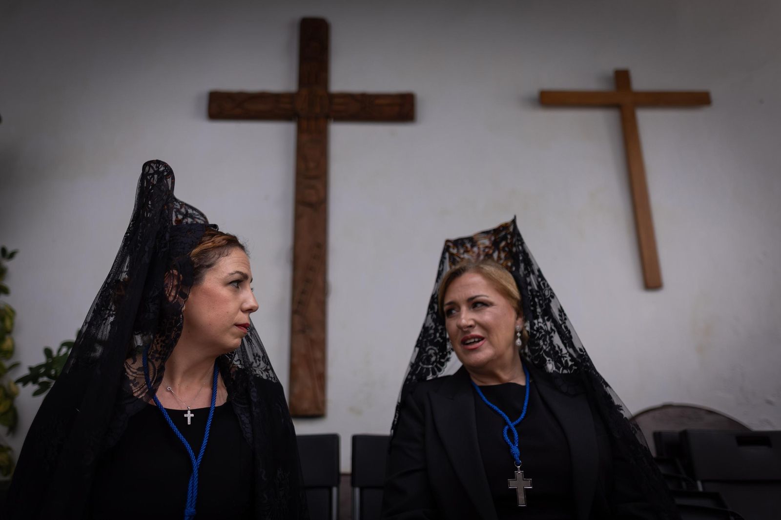 Así vivió Granada la salida de la Hermandad de la Concepción 2025