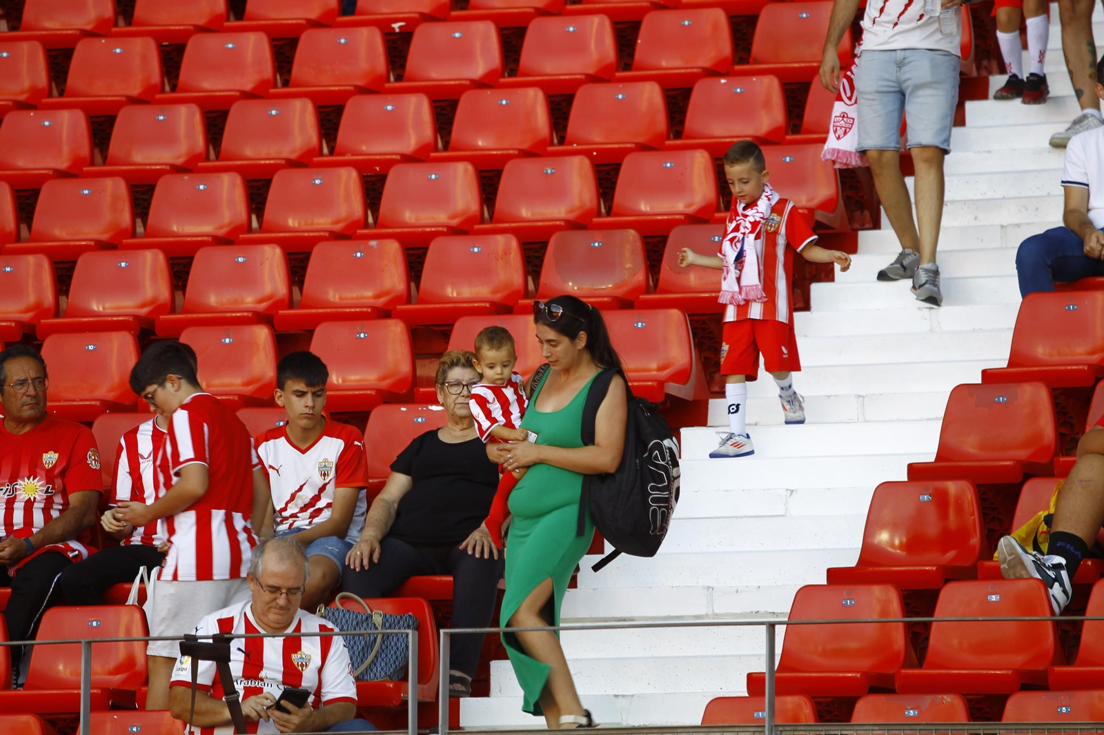 Búscate en el partido U.D. Almería-Real Burgos