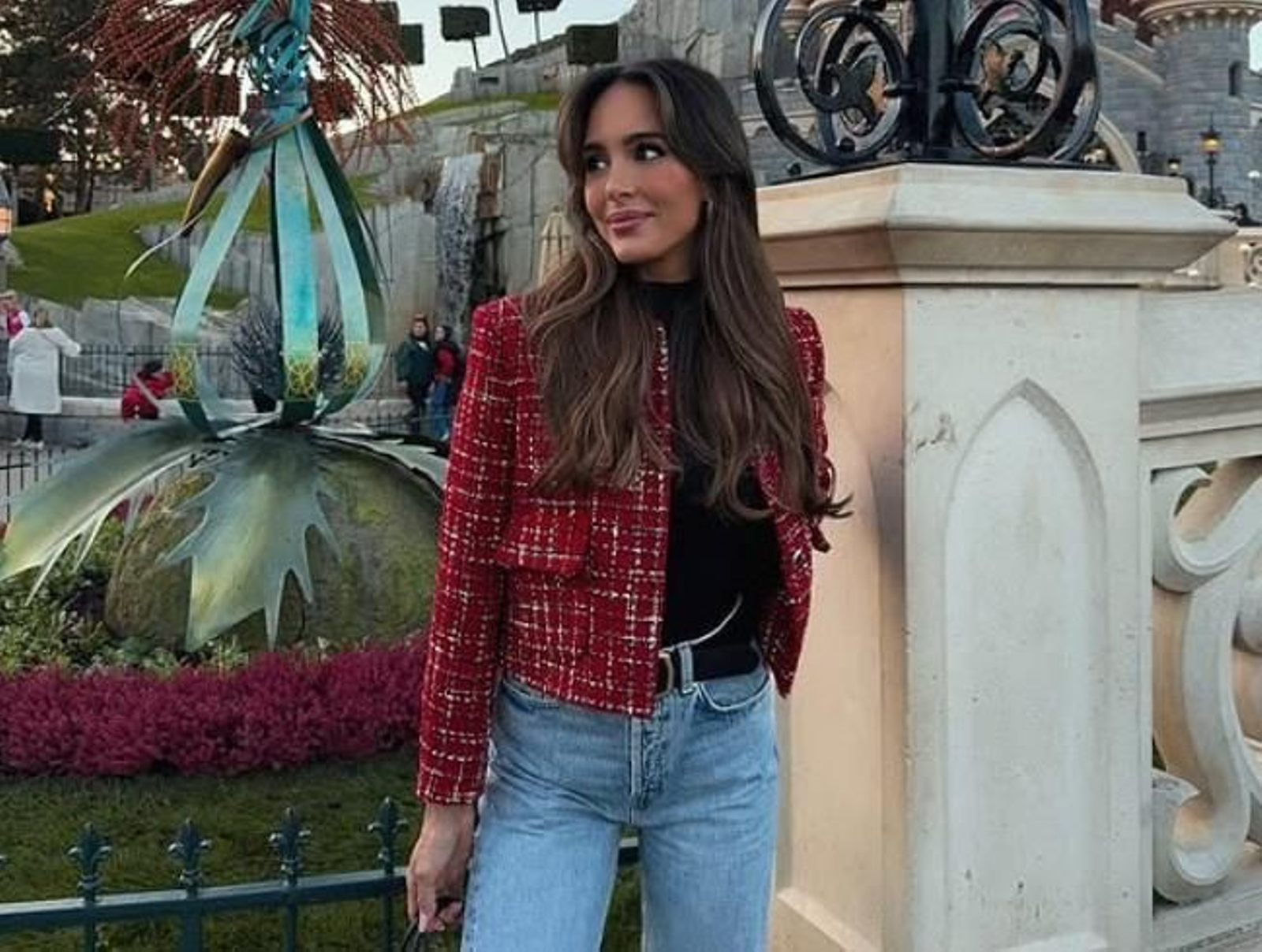 La chaqueta acolchada de Lefties cómoda y elegante para el entretiempo que llevarás con pantalones anchos y vaqueros..