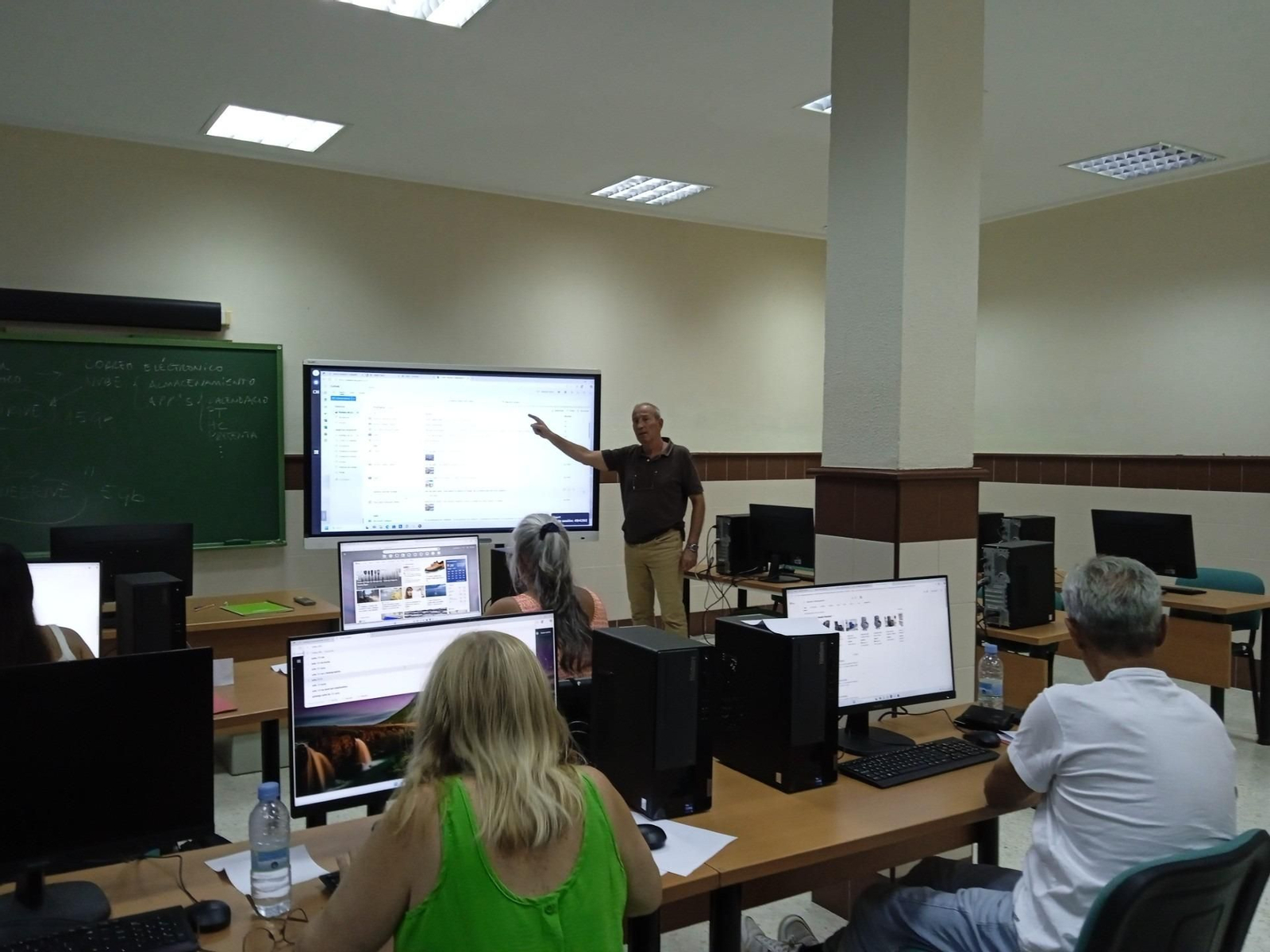El primer curso de ‘Capacitación digital’ del Ayuntamiento de Jerez será gratuito
