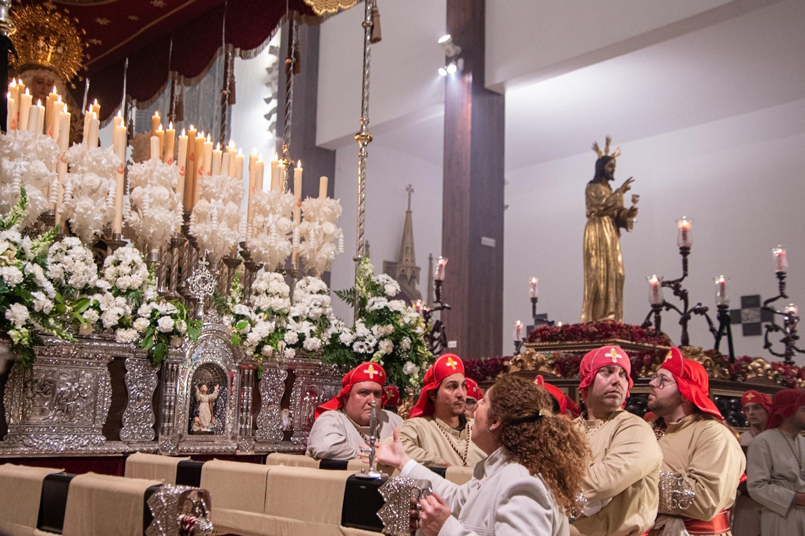 SANTA CENA Martes Santo en Montilla: Las imágenes de una tarde cofrade deslucida por el mal tiempo