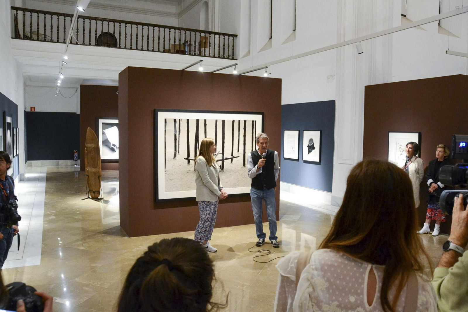 La nueva exposición de Chema Madoz en Granada, en imágenes
